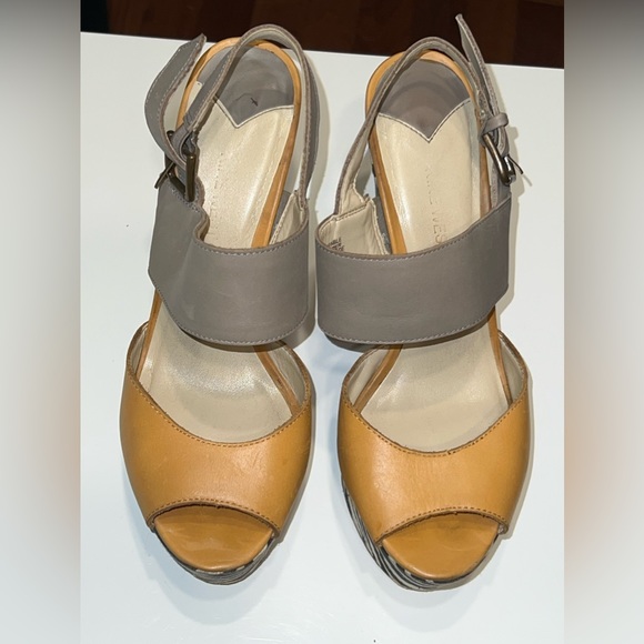 Nine West Platform Wedge Sandals - 9M - Picture 2 of 5